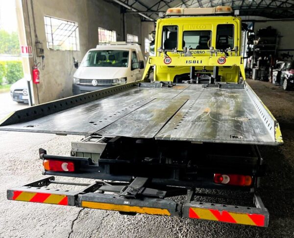 Autocarro recupero usato Iveco Eurocargo 90E22/P - 3