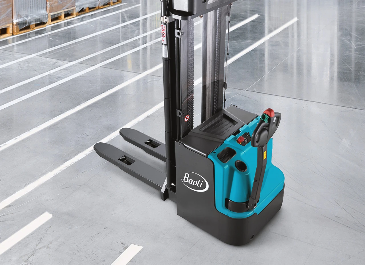 Carrelli elevatori Stoccatori ES 12-N03 - ES 16-N02 - 2
