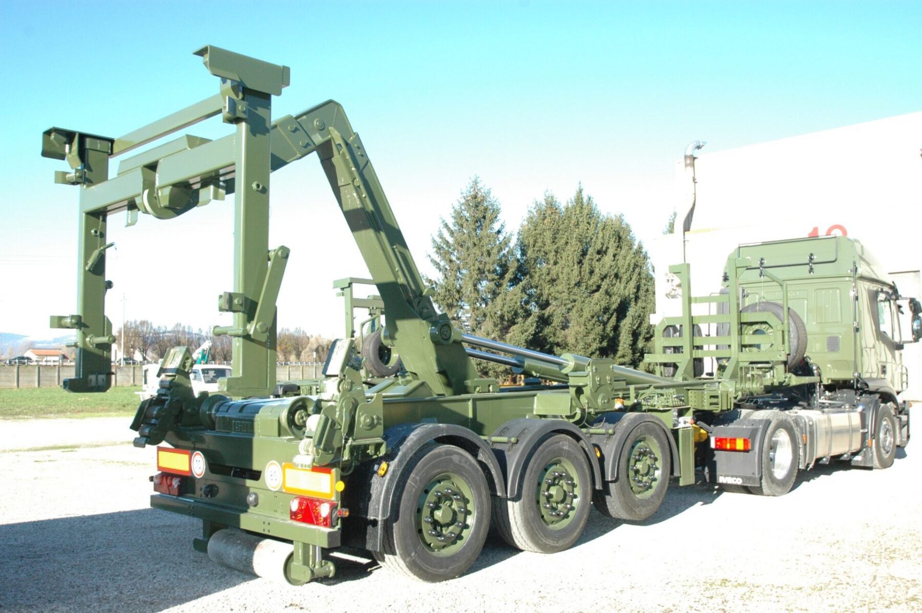 Isoli APS semirimorchio - Sistema scarrabile a 3 assi