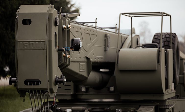 Gru telescopica militare montata su autocarro M300 - 8