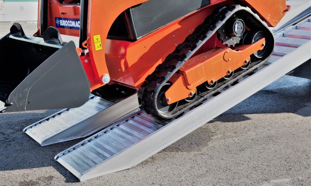Rampes de chargement en aluminium pour véhicules avec pneus serie 168 - 6