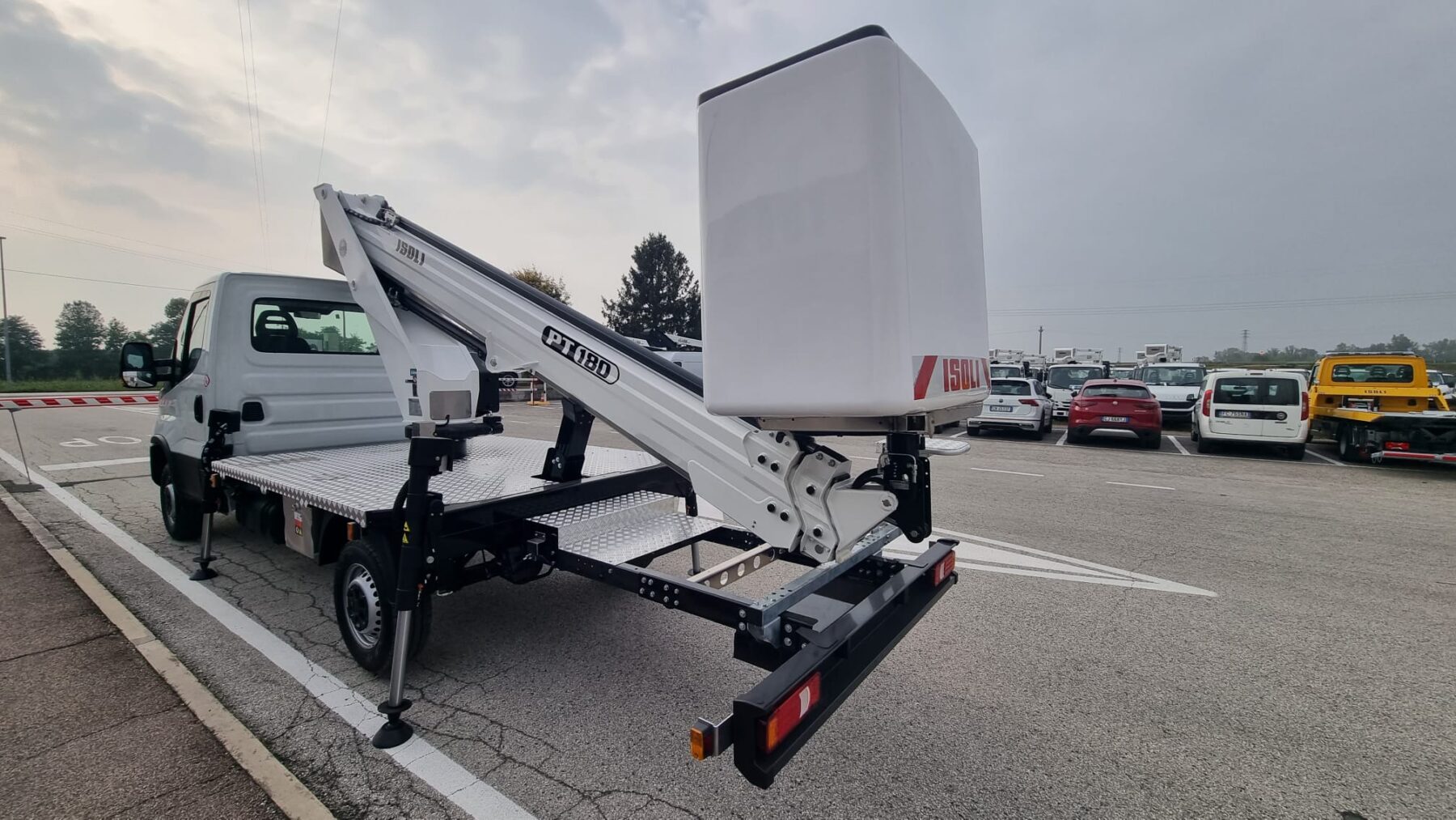 Camion con Cestello Telescopico 180mt PT18E - 7