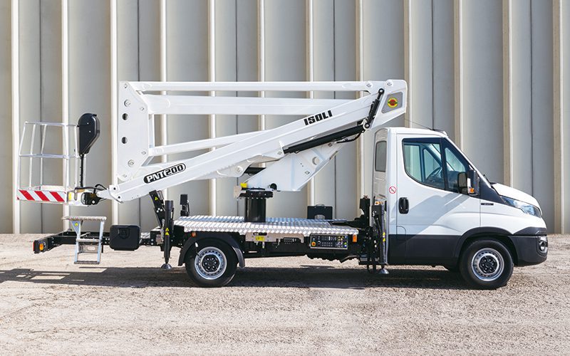 Camion con Cestello Articolato 200mt PNT 19.90HE