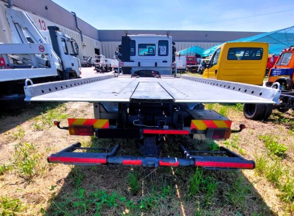 Carro attrezzi Iveco Eurocargo 75E usato - 8