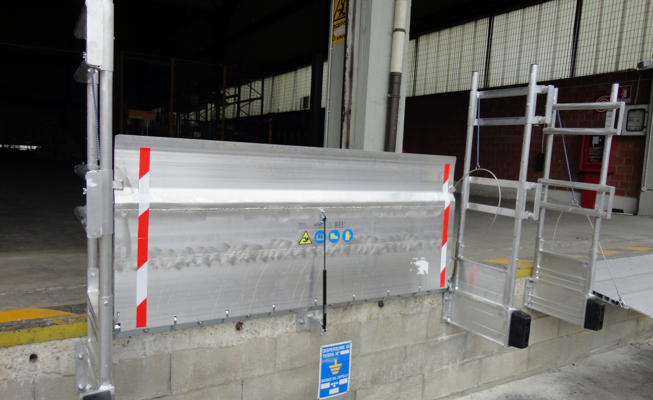 Loading platform for logistic