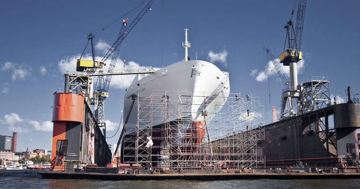 Pallinatura dell'acciaio: scafi di navi e stive di carico