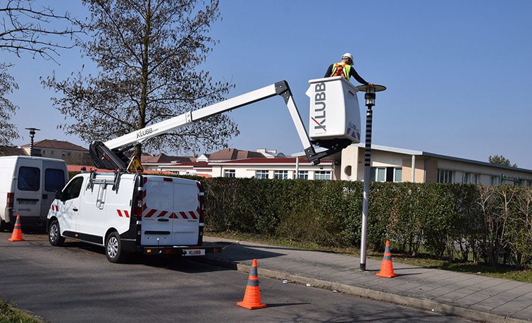 KL21B Piattaforma montata su furgone da 11.4 m