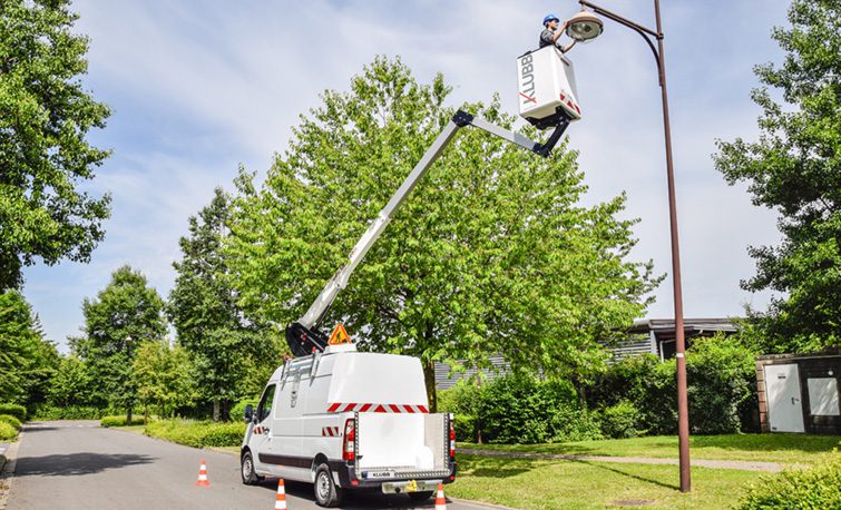 KL26 11.8 m Piattaforma montata su furgone