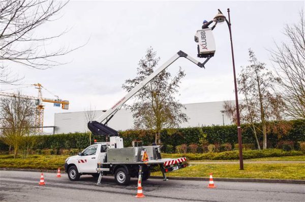 Piattaforma aerea telescopica da 11,80 m su Isuzu D-Max KL26 - 3