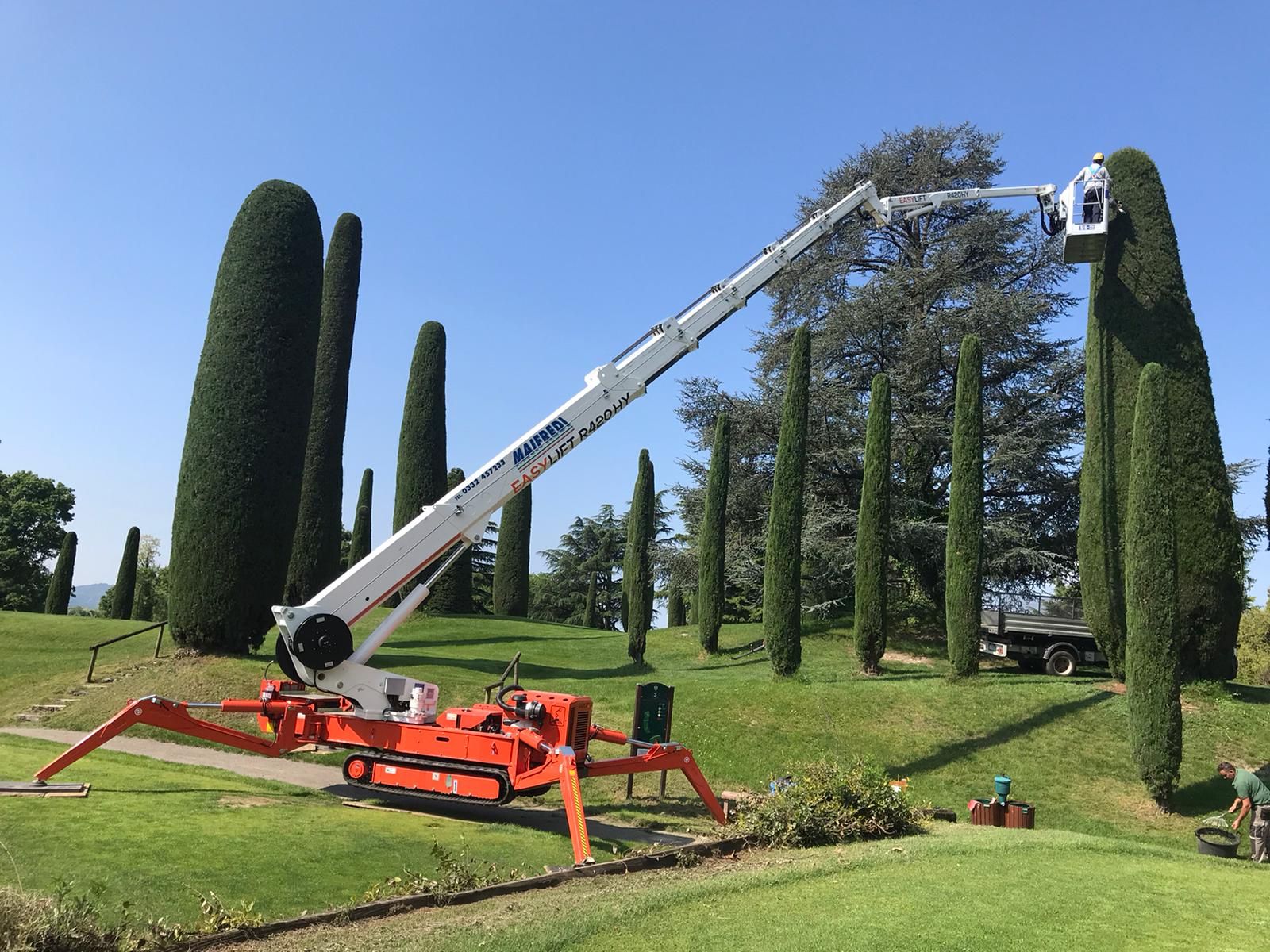 R420: Piattaforma Ragno Cingolato da 41,40 metri | Easy Lift
