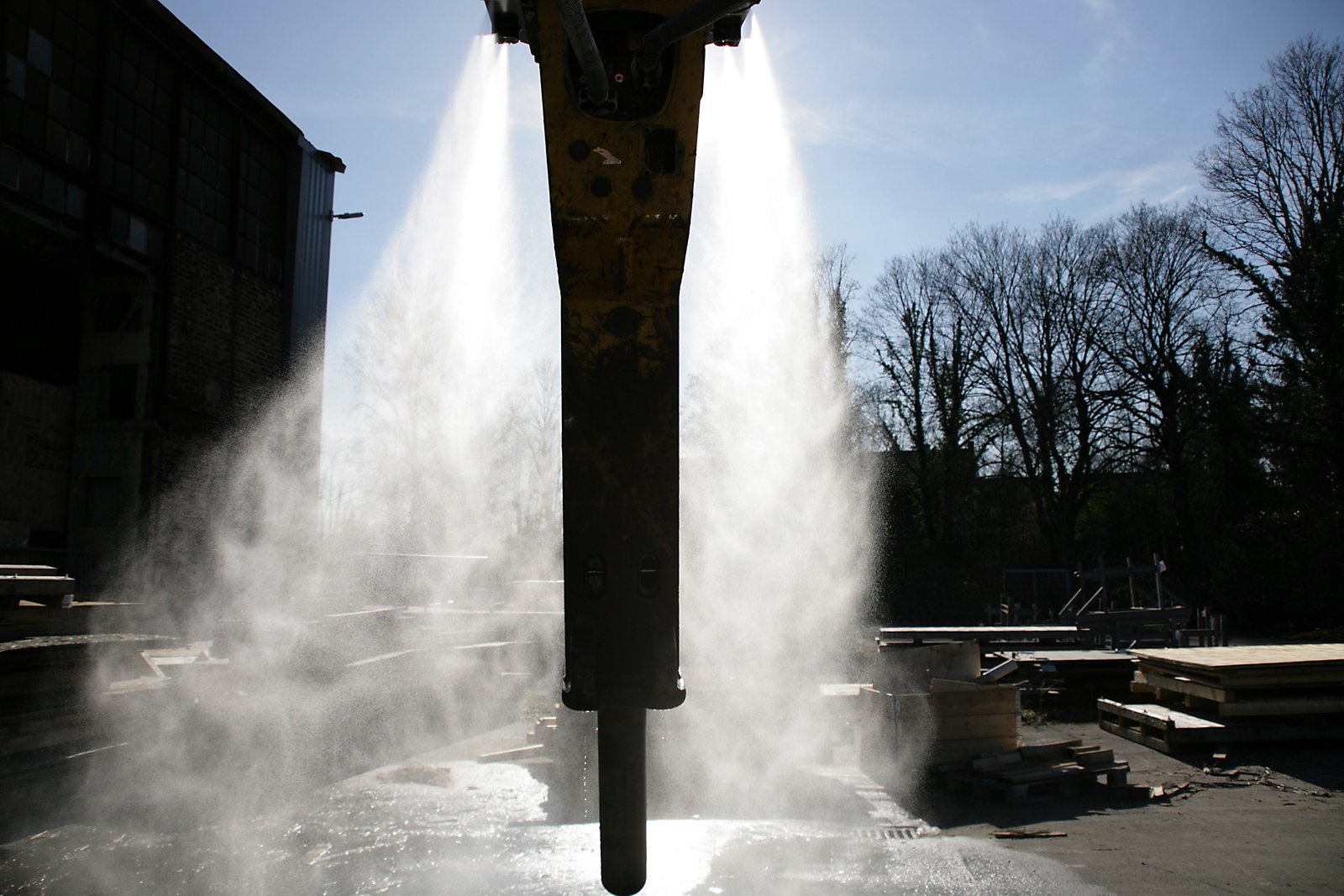 Sistema di spruzzatura dell'acqua per attrezzature idrauliche - 7